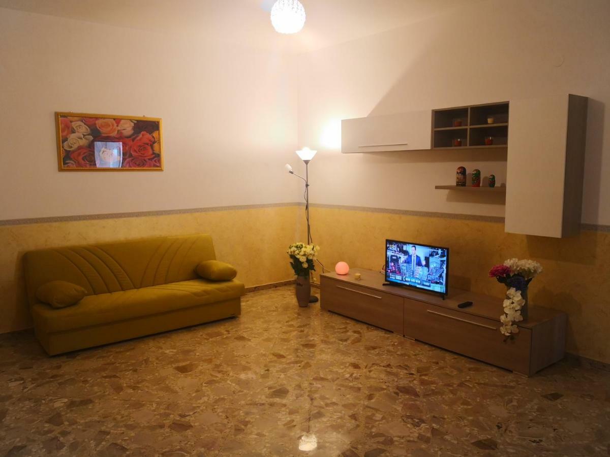 House Of Flowers Villa ปอมเปอี ภายนอก รูปภาพ